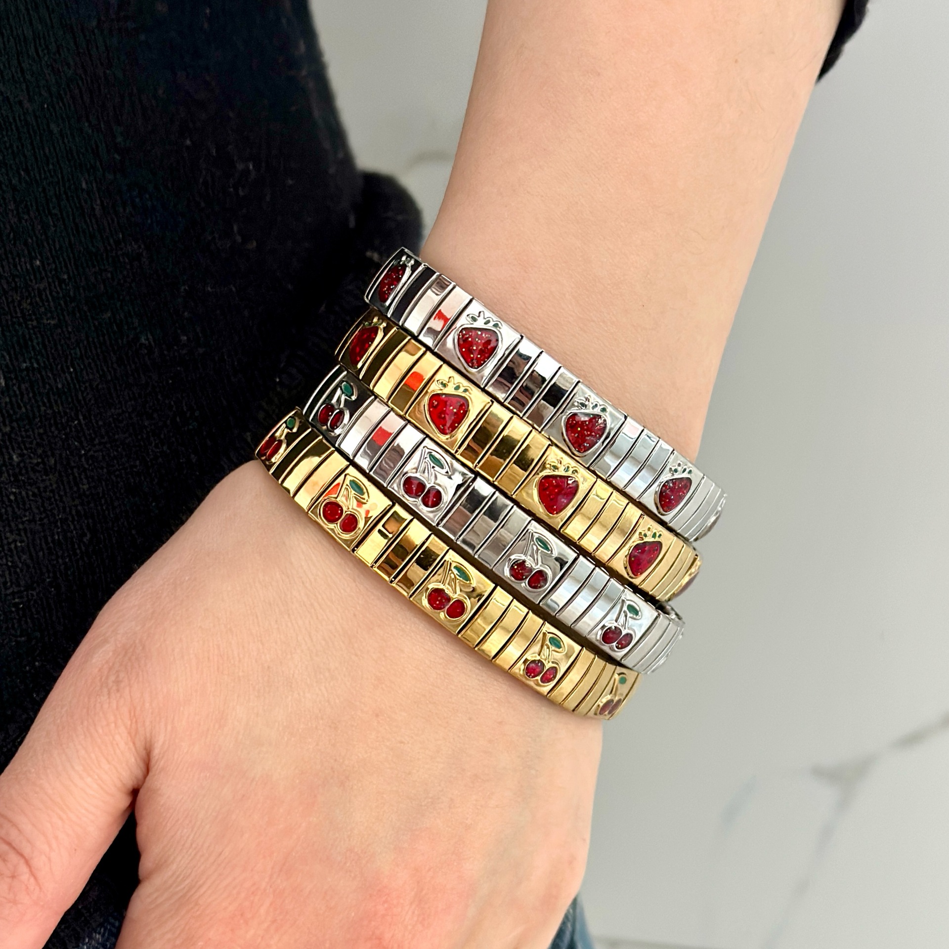 Cherry, Strawberry Pattern All Seasons Season Women's Gender Elegant Basic Retro Cherry Strawberry Alloy Bangles Wholesale