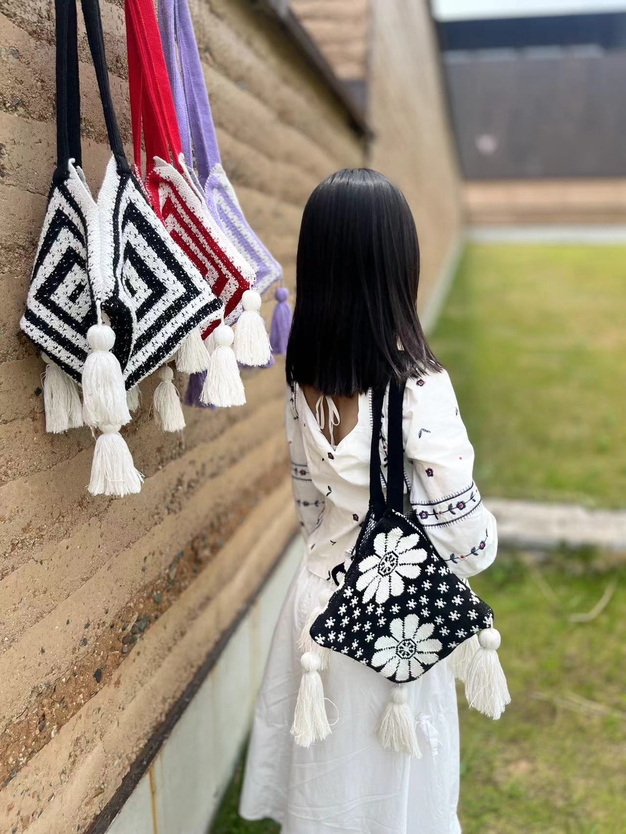 Song Xi's same style zongzi bag ~~ Knitted Chiang Mai zongzi bag single-shoulder bag with two patterns in stock. Close your eyes and purchase Item Picture
