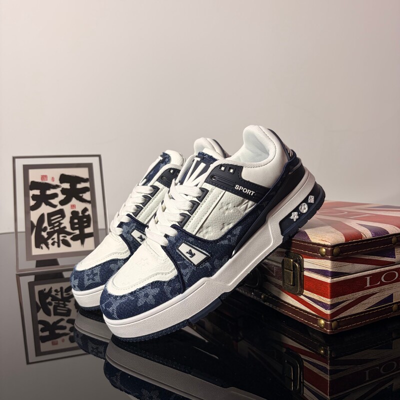 European Men's Shoes New Fashion Versatile Couple Sports Casual Sneakers Embroidered Canvas Dad Shoes S91 Thick Sole