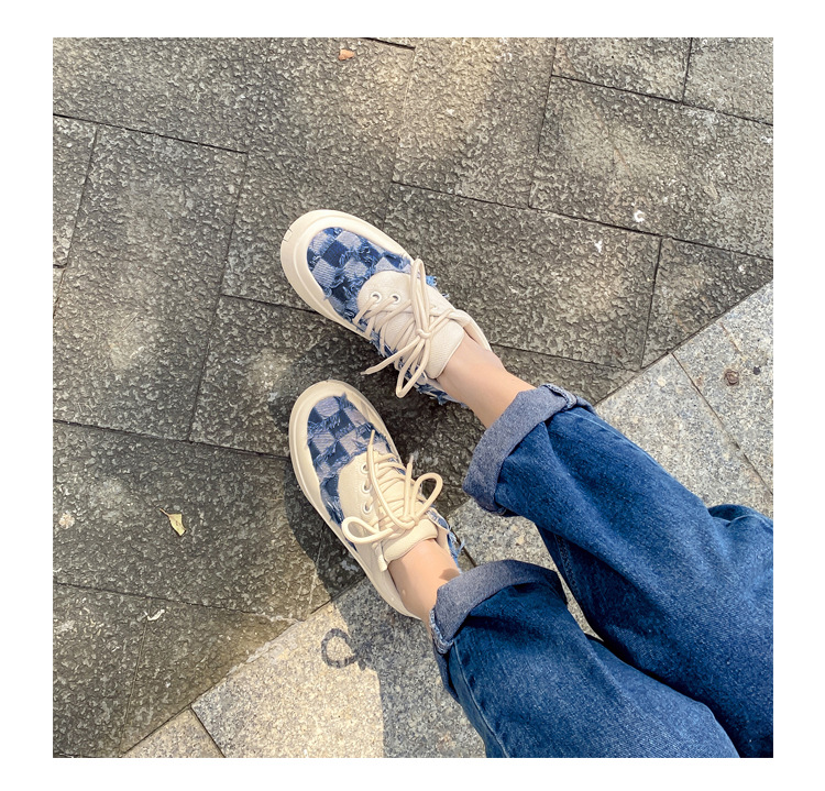 Blogger's Same Style Fashionable and Versatile Thick Sole Casual Board Size, Heightened Lace up Small White Shoes,_voghion.com