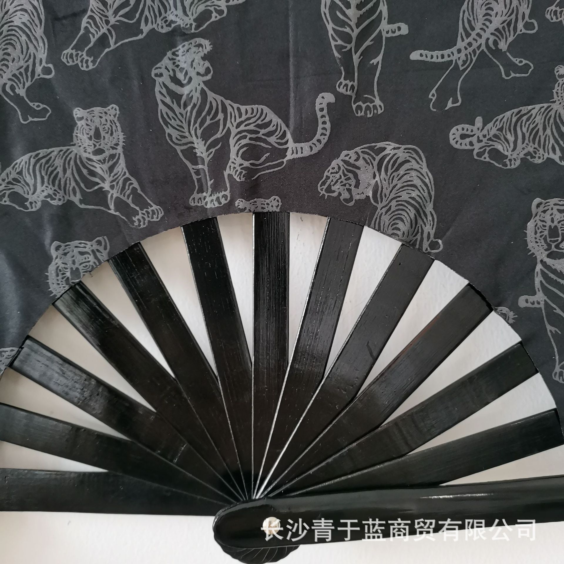 33厘米大尺寸响扇黑竹骨