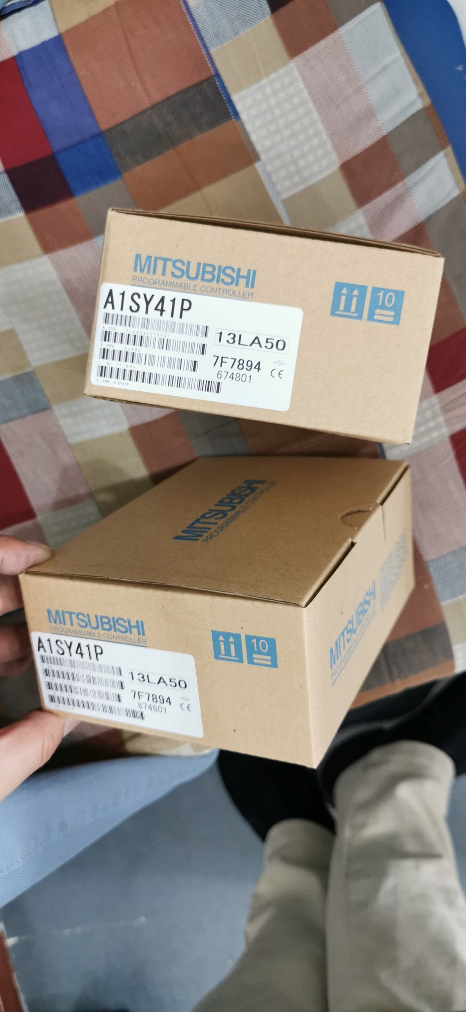 *A1SX41-S1/42/40 A1SY42P/41P A1SY42/41/10/50 A1SH42 三菱PLC