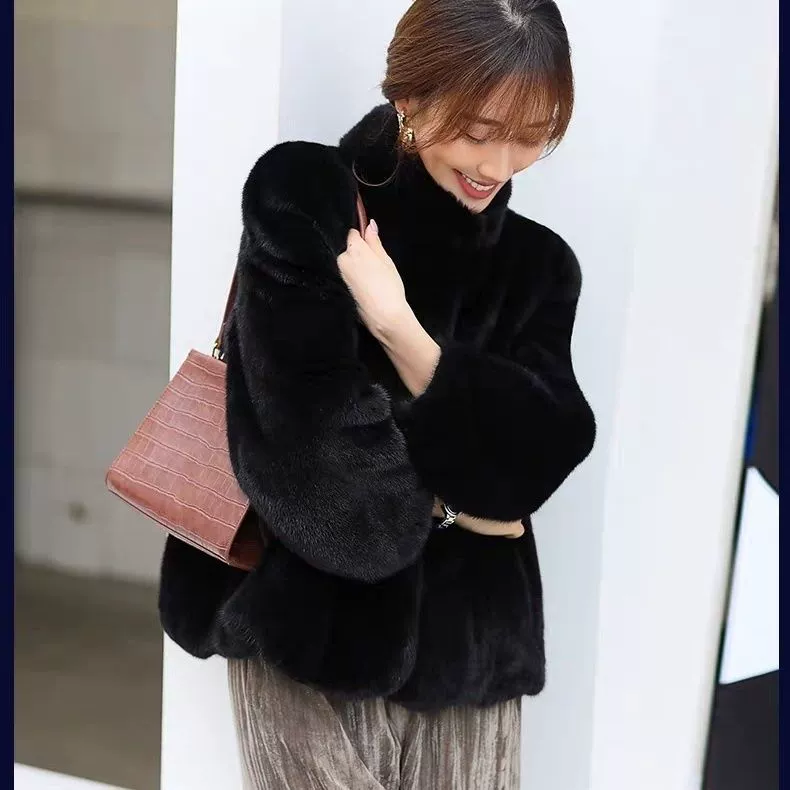 Mink‑style fur coat, loose fit long‑sleeve, rabbit‑hair trim, lightweight (2024)
