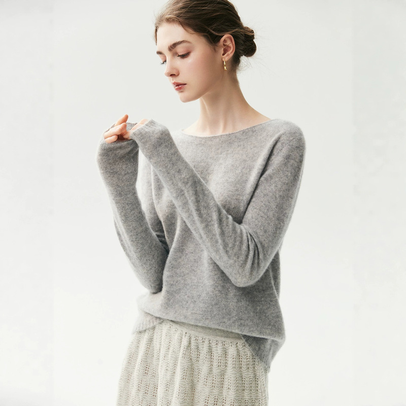 Luxurious cashmere! 100% cashmere sweater for women, new autumn/winter style, with a one-shoulder neckline, knitted design, and rolled cuffs, long sleeves, perfect as a base layer Luxurious cashmere! 100% cashmere sweater for women, new autumn/winter style, with a one-shoulder neckline, knitted design, and rolled cuffs, long sleeves, perfect as a base layer