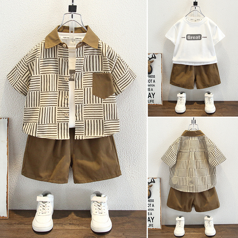 8109 Traje para niños Moda Fried Street Ropa para niños 2025 Nuevo estilo Estilo occidental Ropa de verano a rayas coreanas Ropa para bebés