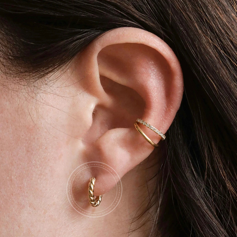 Korean Version Minimalist Twisted Twist Copper Gold-plated Earrings display picture 5