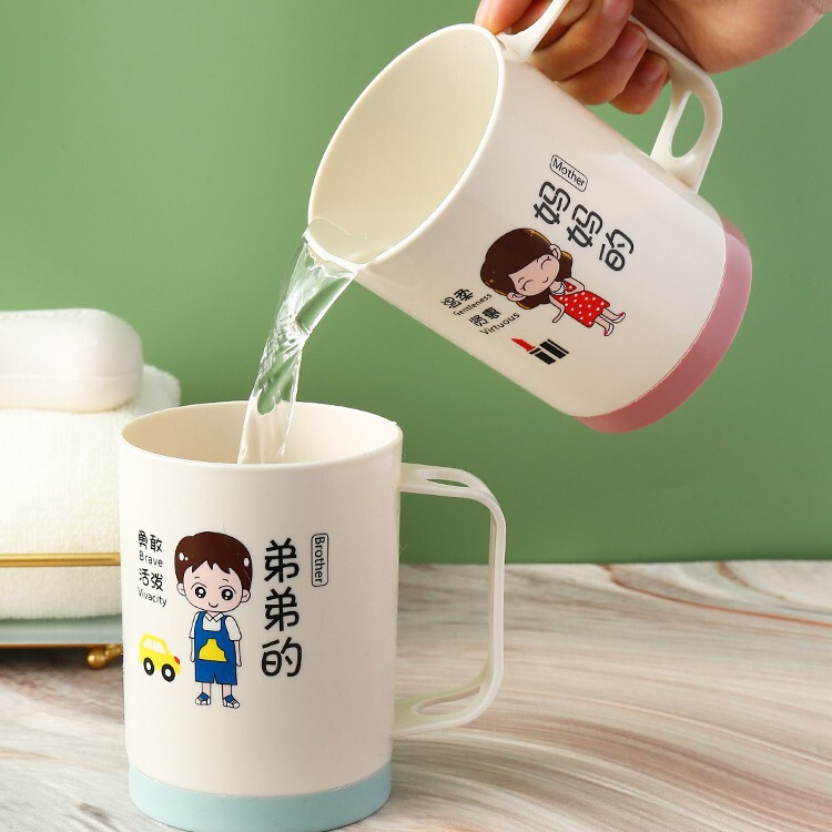 親子うがい杯の創意的なアニメの歯磨きカップの家庭用の4、5口のうがい杯の厚い壁掛け式の歯ブラシのコップ|undefined