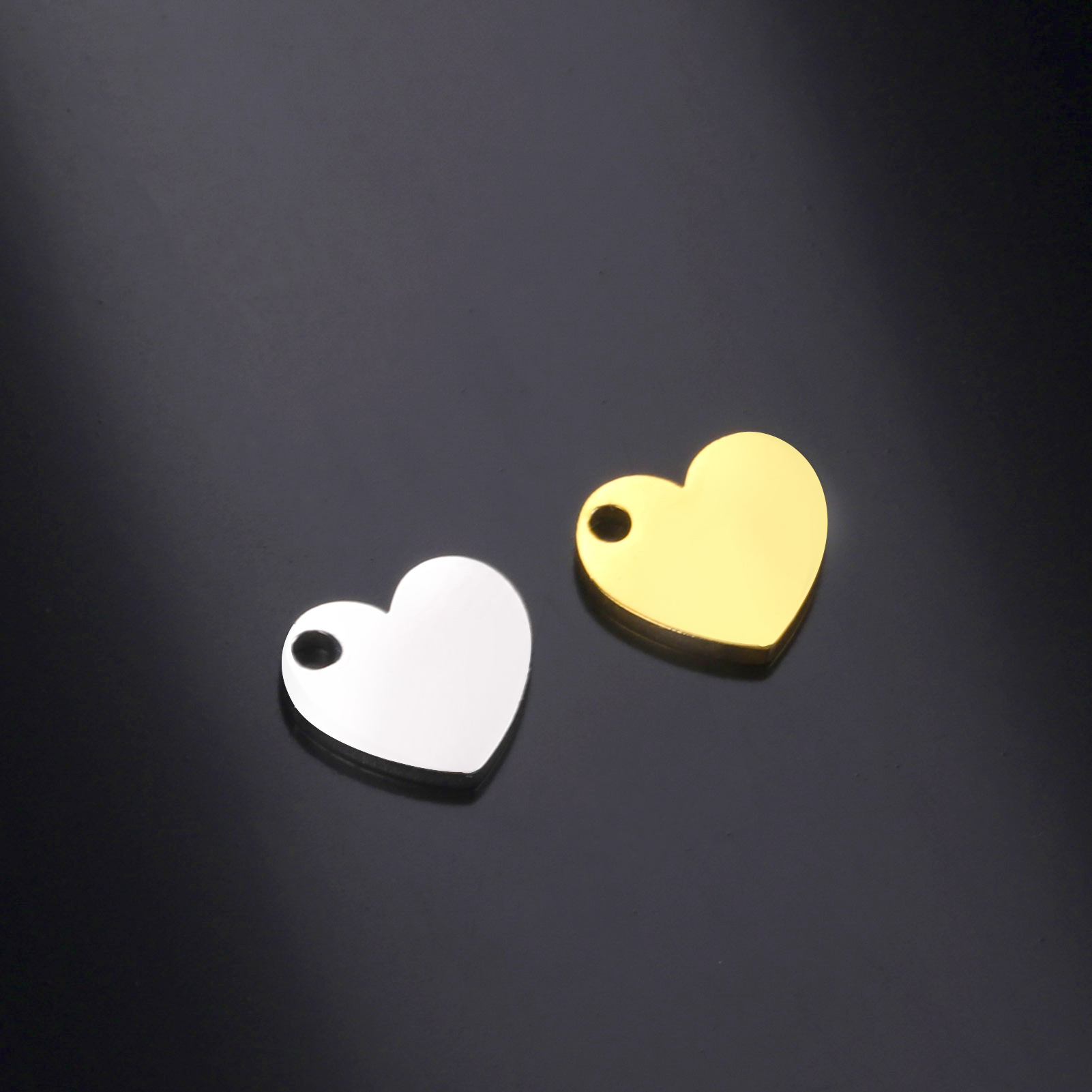 Casual, Daily Occasion 1 Piece Stainless Steel 18K Gold Plated Heart Shape Polished Pendant
