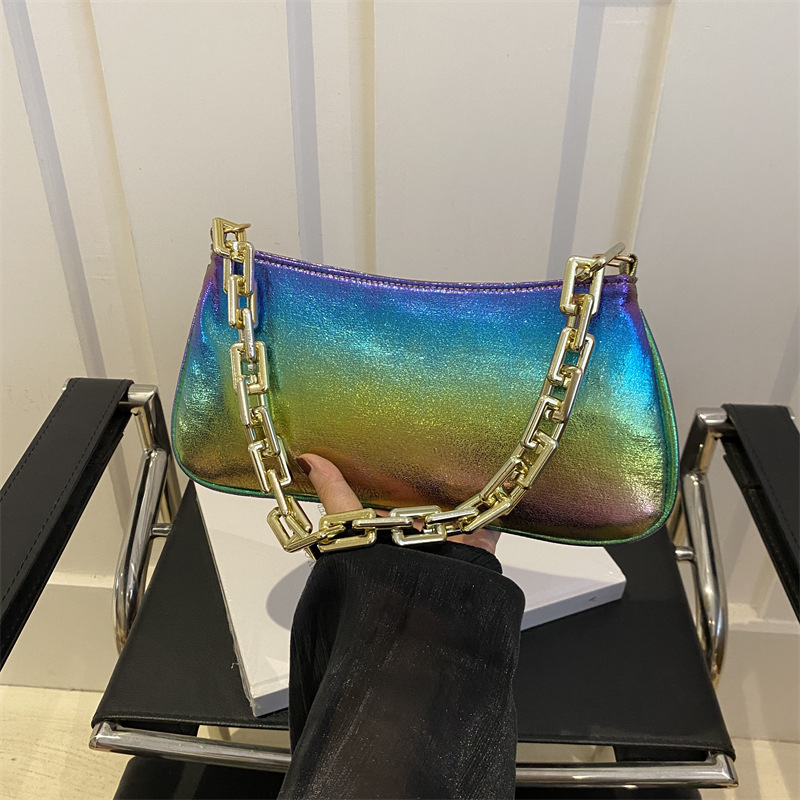 Bolso de mano de cadena de moda, bolso de mano de mujer, nuevo estilo de moda, bolso de palo minimalista, bolso de hombro de nicho de verano 2024