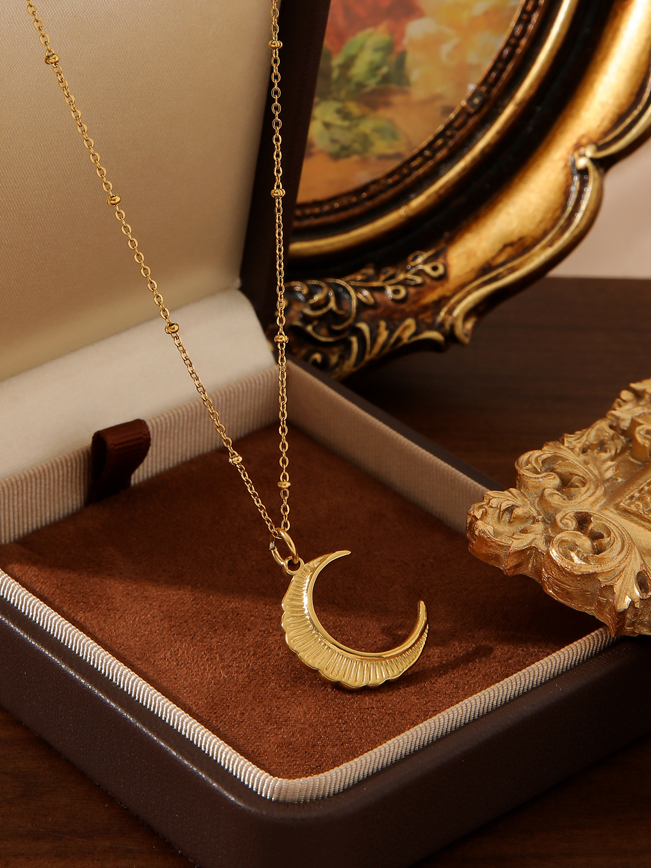 All Seasons Season Wholesale Jewelry Vintage Style French Style Sun Heart Shape Snake Titanium Steel 18K Gold Plated Plating Pendant Necklace Cable Chain