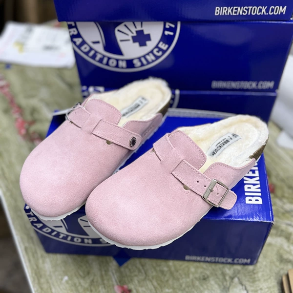 Light pink silver buckle white bottom and half -bag plus velvet plus velvet