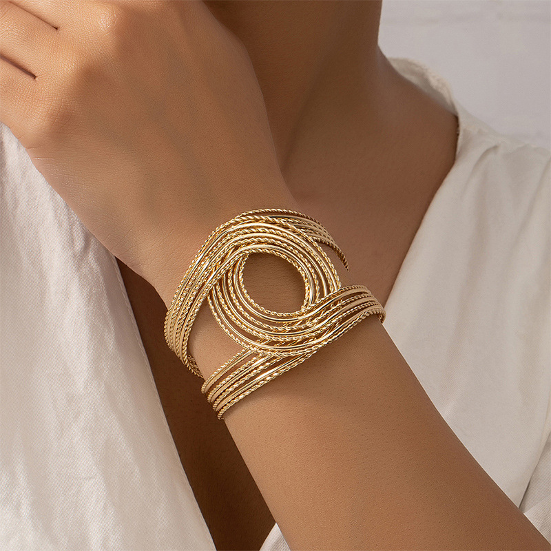 Bangle Classification Fashion Hollow Double C Cross Metal Opening Bracelet