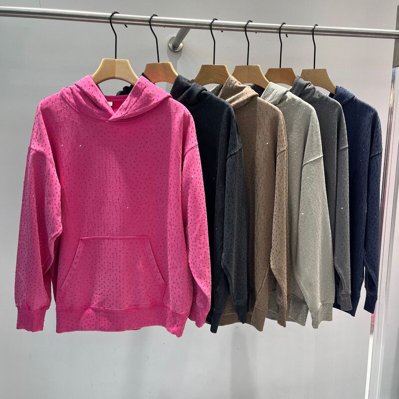 Unique and Distinctive Long-Sleeve Sweatshirt for Women with Bright Diamond Embellishments, New Spring and Autumn Casual Versatile Slimming Ins Trend Unique and Distinctive Long-Sleeve Sweatshirt for Women with Bright Diamond Embellishments, New Spring and Autumn Casual Versatile Slimming Ins Trend