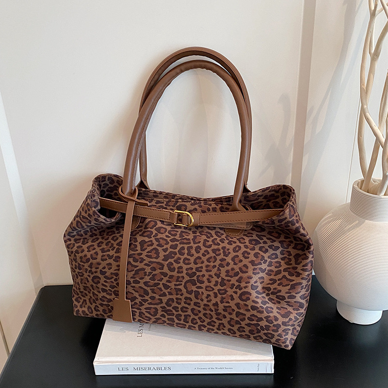 Cross-Border Niche Leopard Print Tote Bag for Women 2025 Autum New High-Quality Western Style Casual Shoulder Armpit Bag