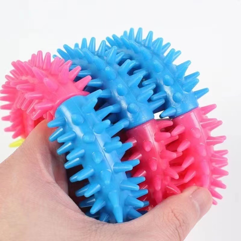 TPR de goma de tres colores Thorn anillo de juguete resistente a la mordedura de juguete perro molares dientes de molienda cachorro de juguete para mascotas