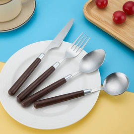 垃圾桶;便携餐具;勺、调羹