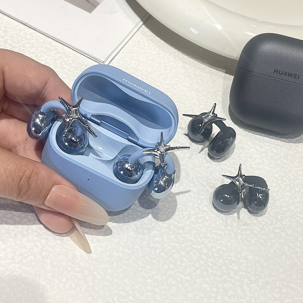 Unisex Four-Heart Arrow Suitable for Freeclip Earphones, Ear Clip Earrings, Niche Original Accessories