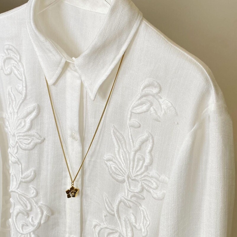 New Chinese-Style Shirt for Women, French-Inspired Niche Design, Embroidered Jacquard, National Style, Retro, Versatile White Long-Sleeve Shirt
