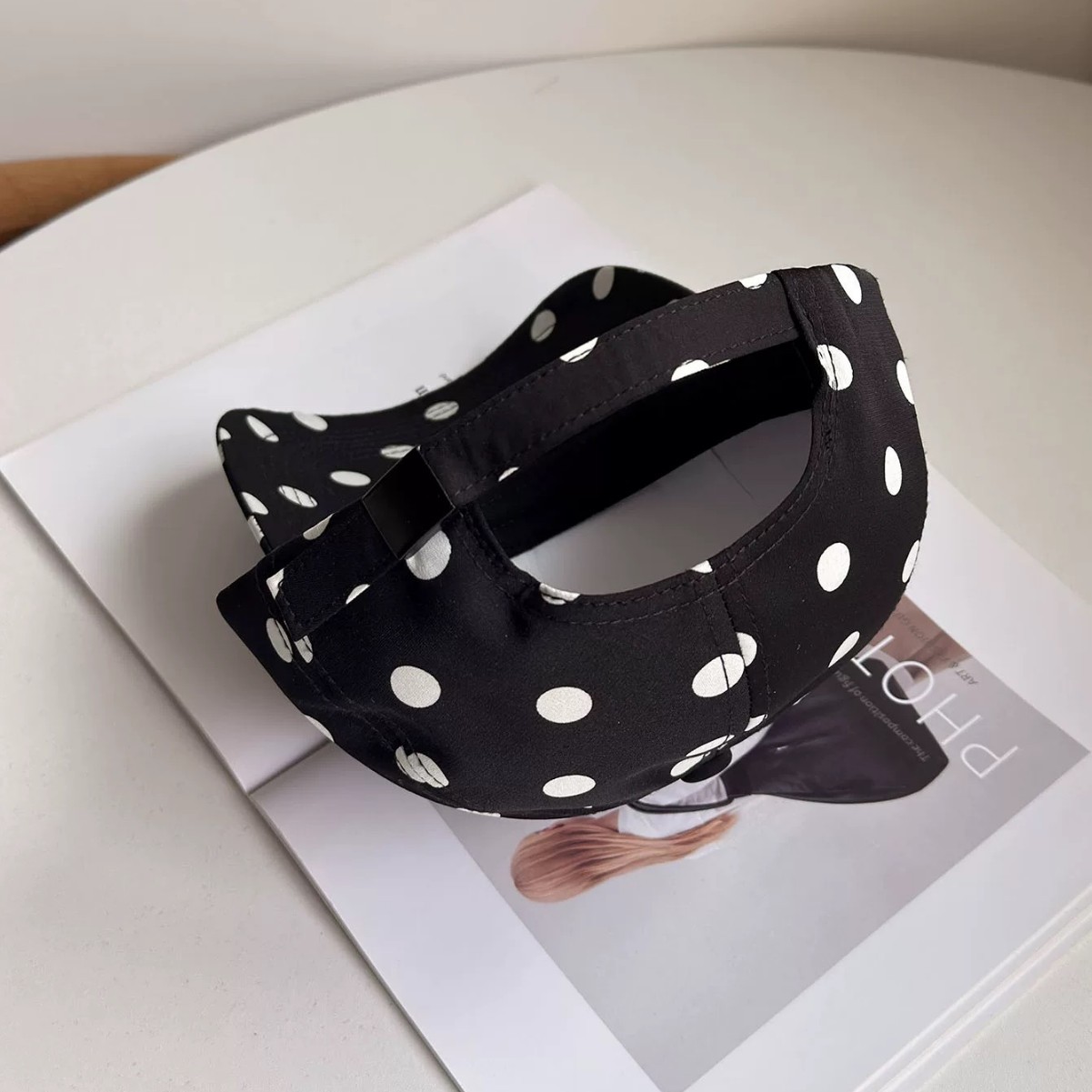 Coreano negro y blanco punto de onda sombrero de lengua de pato mujer sombrero de verano protector solar para mostrar la cara de la marea pequeña sombrero de béisbol casual