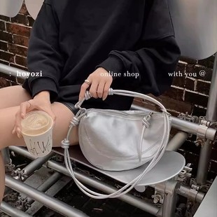 2025С��ܛƤ������Ҹ�°�Ů���߼��аٴ�μ�б�����Ӱ�ˮ�ذ�