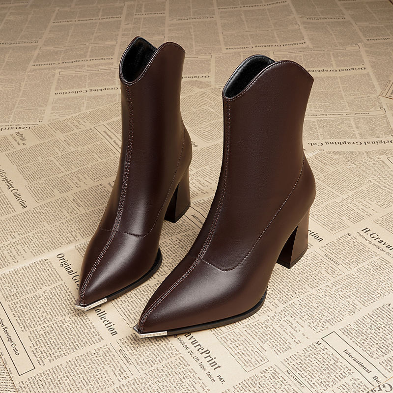 Light Luxury Versatile Slim Pointed Toe Chunky Heel High-End Short Boots for Women Autumn and Winter High Heels Petite French Ankle Boots Light Luxury Versatile Slim Pointed Toe Chunky Heel High-End Short Boots for Women Autumn and Winter High Heels Petite French Ankle Boots