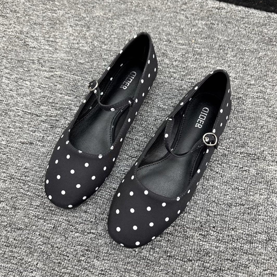 Exportación de Europa y Estados Unidos de la moda transfronteriza punto de onda superficial zapatos de mujer de viaje universal una hebilla plana zapatos Mary Jane