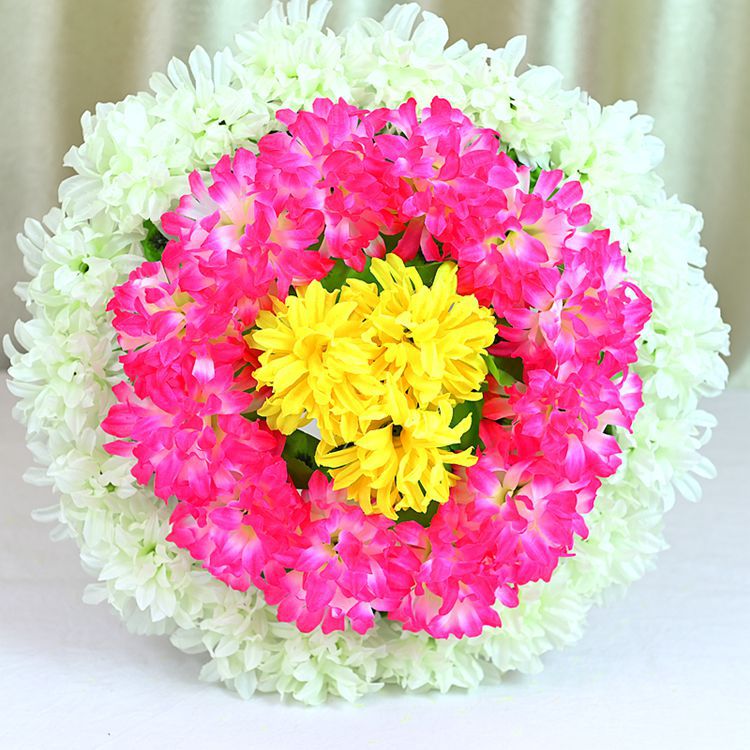 Pantalla de flores artificiales fábrica al por mayor flor falsa crisantemo corona tumba barrido Festival sacrificio culto funeral suministros Garland