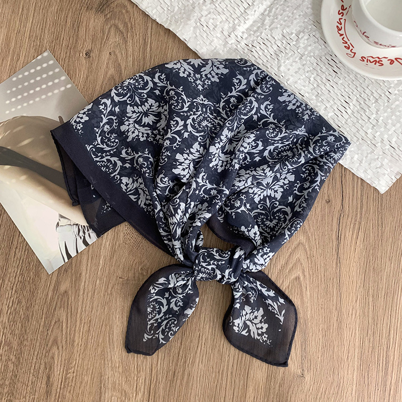 Bufanda de seda Georgette Bufanda cuadrada pequeña con cuello Nueva bufanda pequeña con estampado de anacardo de moda Bufanda de sentido avanzado Bufanda de chal