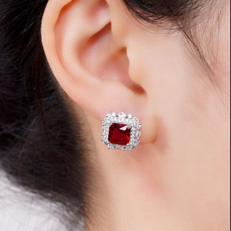 Zircon Crystal Stud Earrings For Men And Women Elegant Style_voghion.com