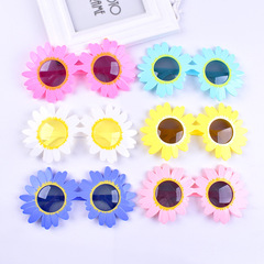 Wholesale internet celebrity Daisy birthday glasses party decoration white flower glasses creative funny selfie props