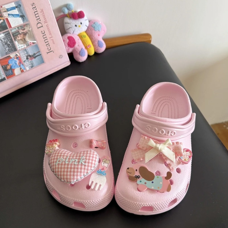 Pink Love Sausage Puppy Hole Shoes Shoe Buckle Cartoon Cute Cake Bone Fork Shoe Flower Upper Decoration Accessories Pink Love Sausage Puppy Hole Shoes Shoe Buckle Cartoon Cute Cake Bone Fork Shoe Flower Upper Decoration Accessories