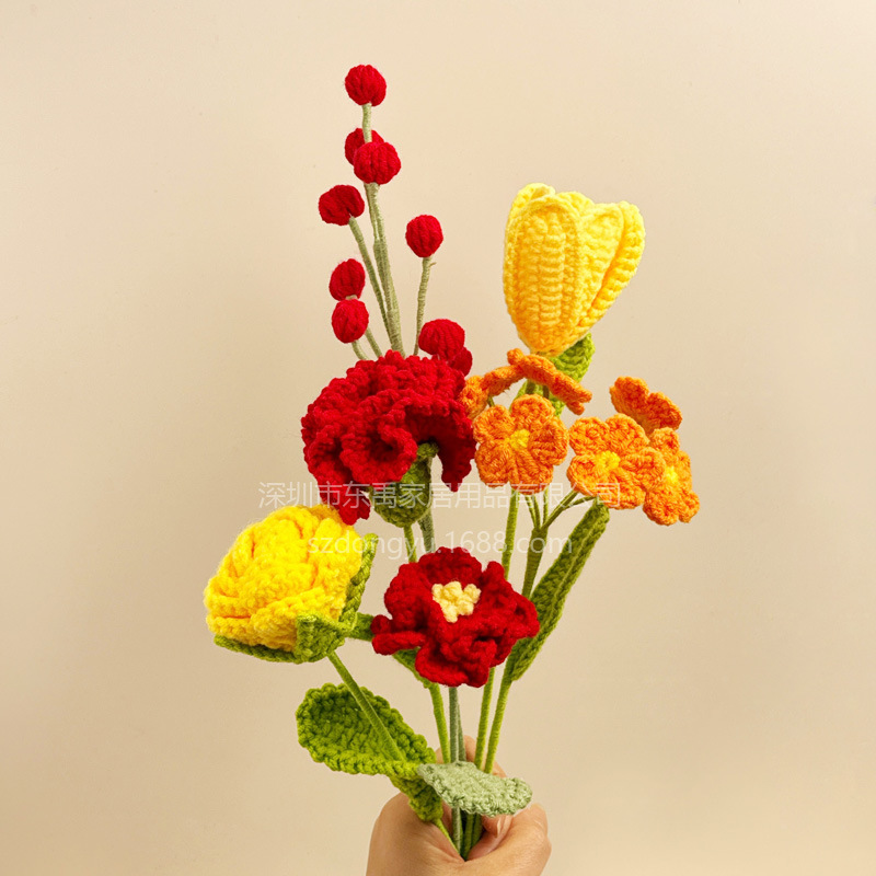 Tulip Not Forget Carnation Flor artificial Rosa Decoración del hogar Lana Ramo tejido de ganchillo hecho a mano Producto terminado