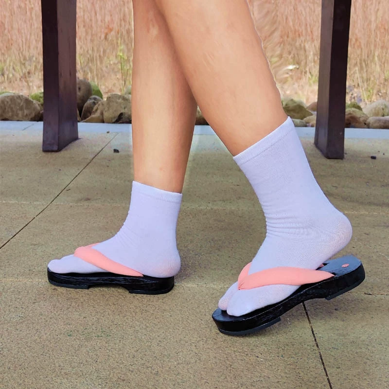 Трансграничные деревянные сабо Японские шлепанцы летом COS шоу и ветер реквизит производители аксессуаров оптом