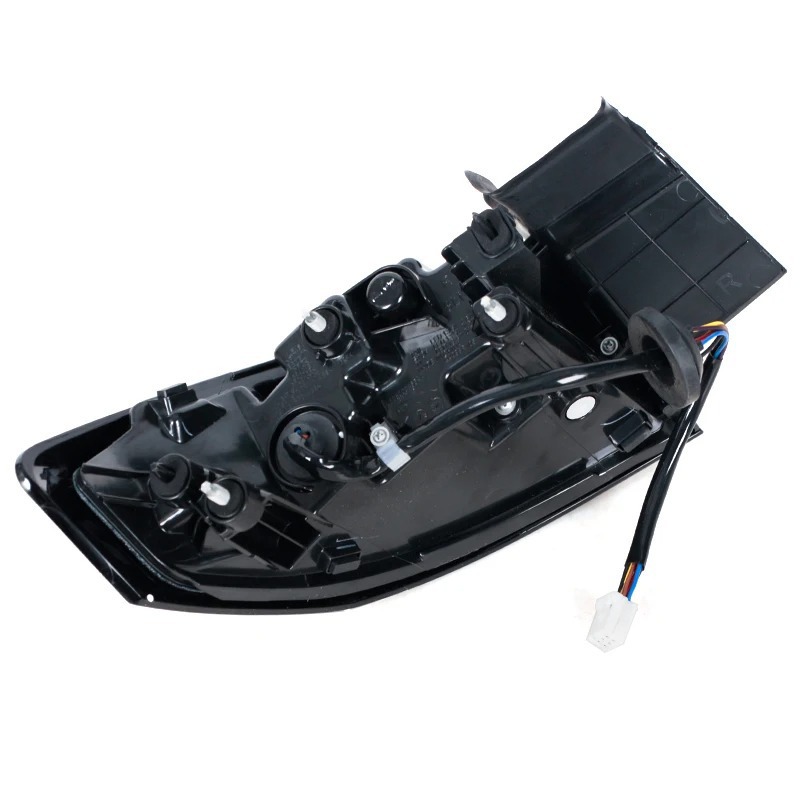 Aplicable a Chery Kai-Wing Hyundai conjunto de luz trasera izquierda y trasera iluminación delantera de freno luz trasera luz de dirección luz de marcha atrás