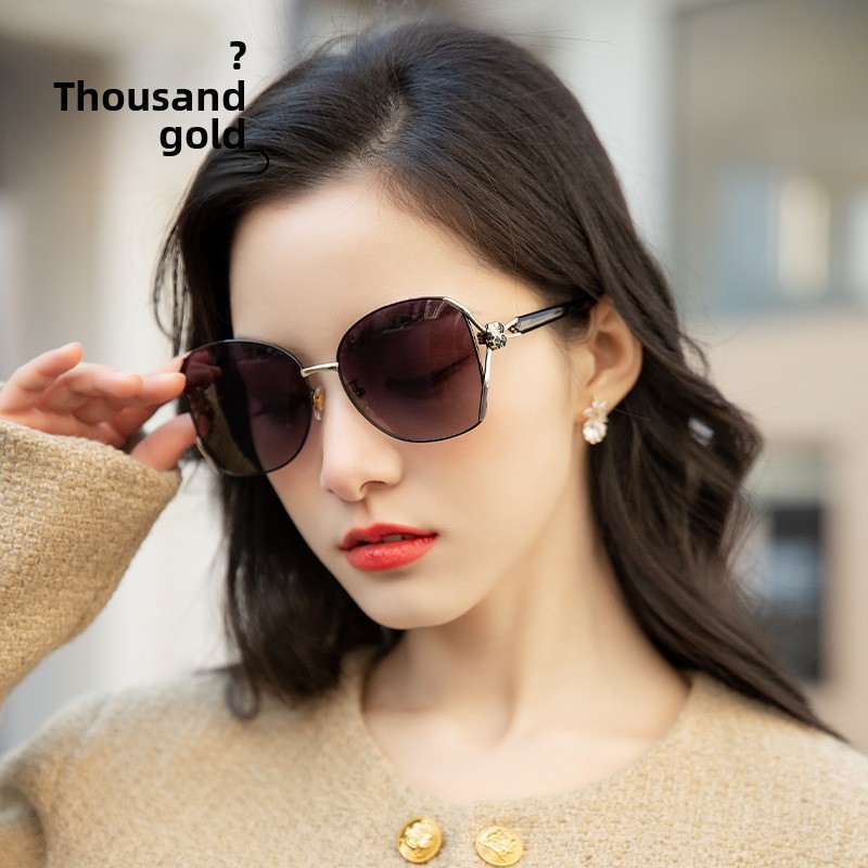 Polarized sunglasses for women 2024 new European and American elegant four-leaf clover diamond-embedded metal sunglasses with glasses_voghion.com