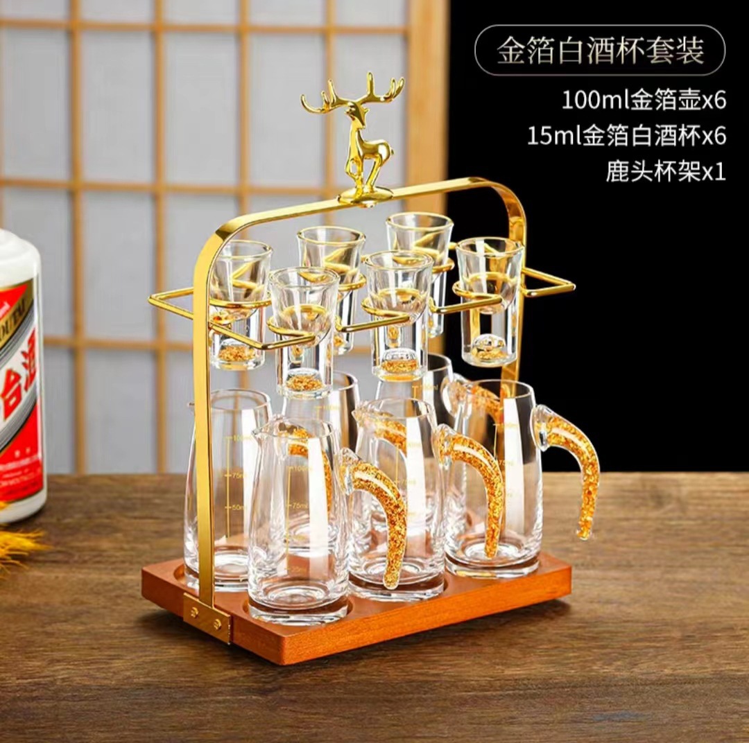 Conjunto de tazas de vino domésticas de alta calidad china de vidrio de cristal de lámina de oro con tazas de vino de licor de una copa
