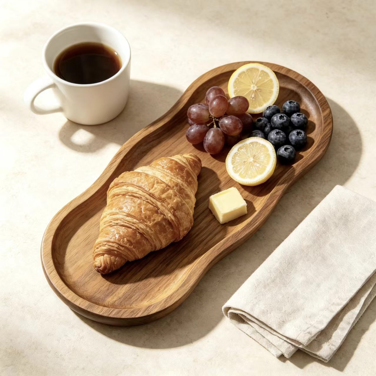 Acacia wood irregular solid wood tray, gourd-shaped snack and dessert plate, Japanese-style afternoon tea wooden tray, available for wholesale