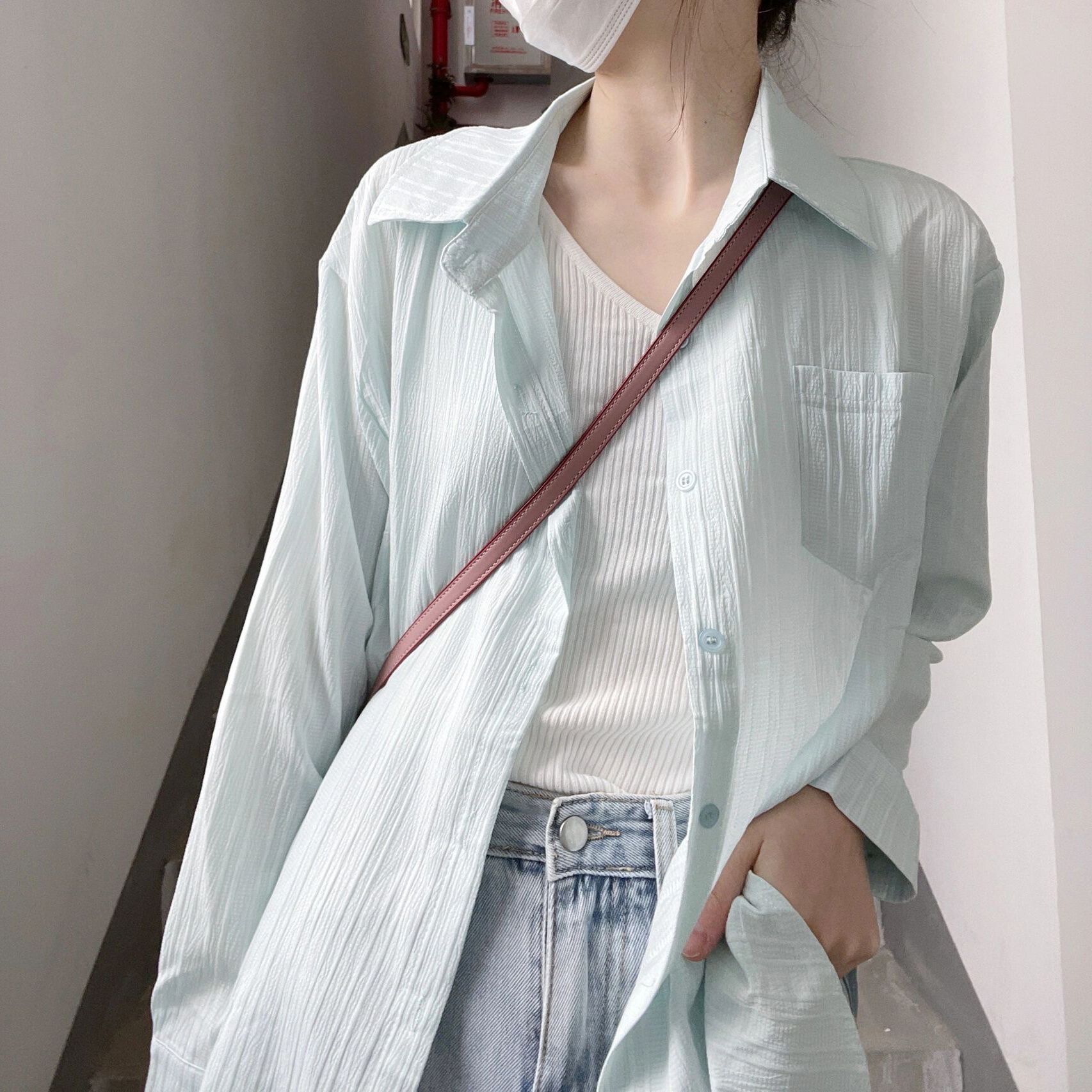 新款小众韩版防晒衬衫设计感女坑条纹舒适宽松版衬衣长袖女