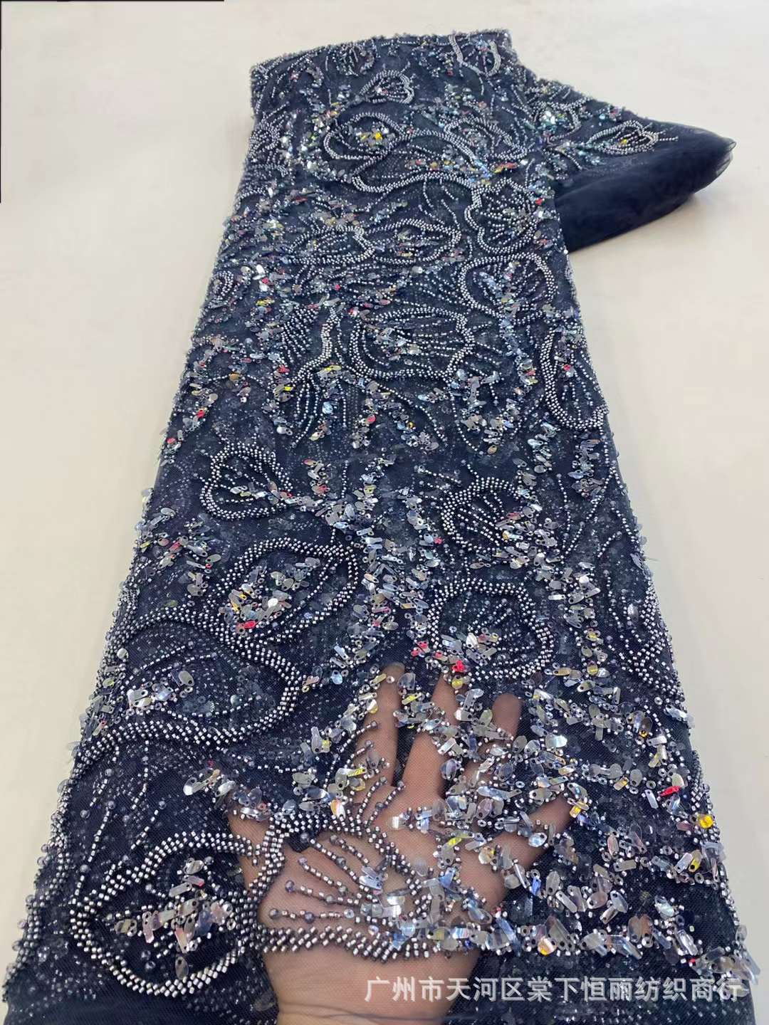 Clásico de lentejuelas rayas perlas bordado lentejuelas malla moda vestido novia con cuentas tela laceMN317