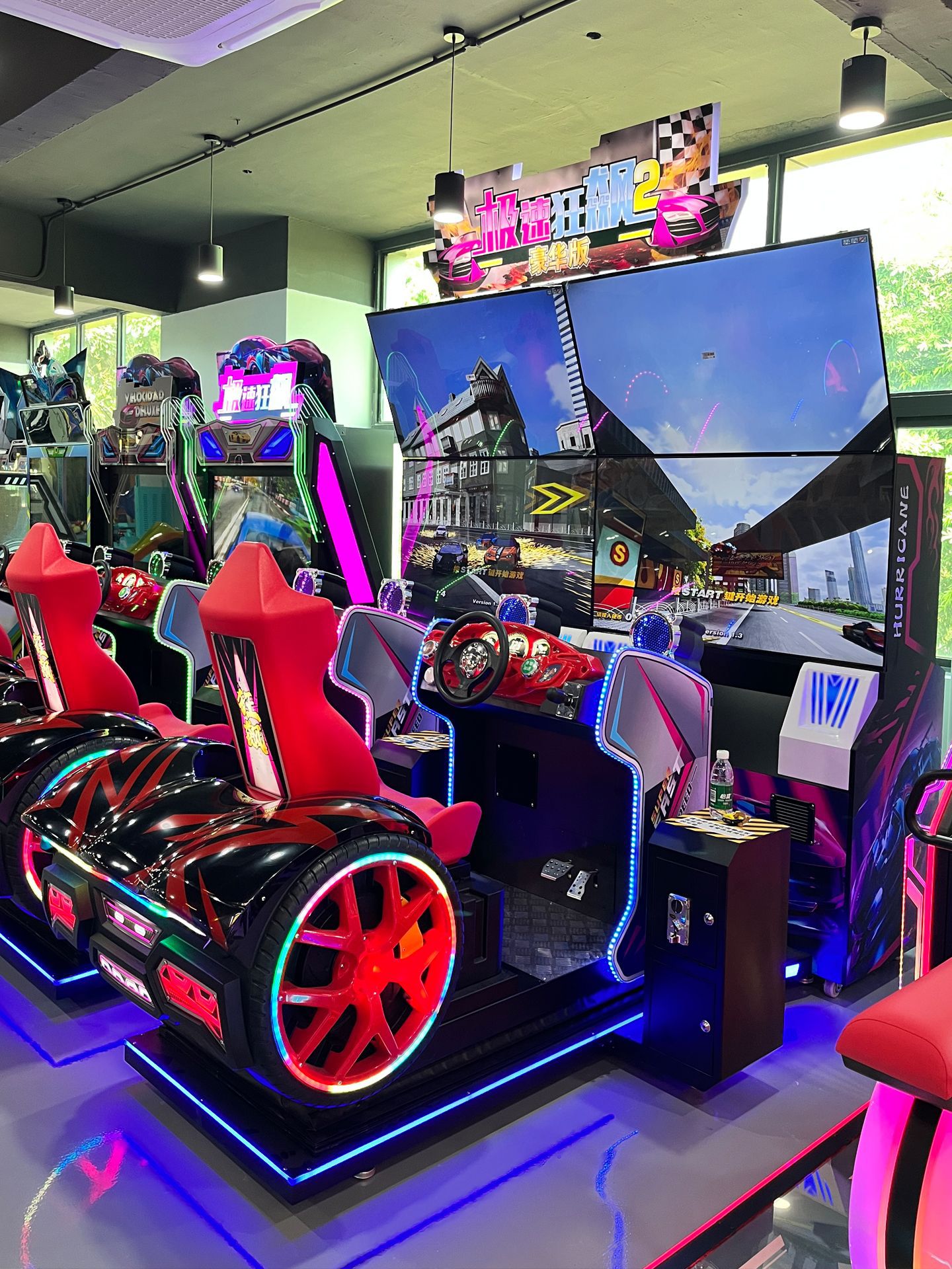 2026 nueva ciudad de juegos a gran escala planificó todo el juego de carreras dinámicas de doble jugador máquina de juego de monedas fabricante de equipos comerciales