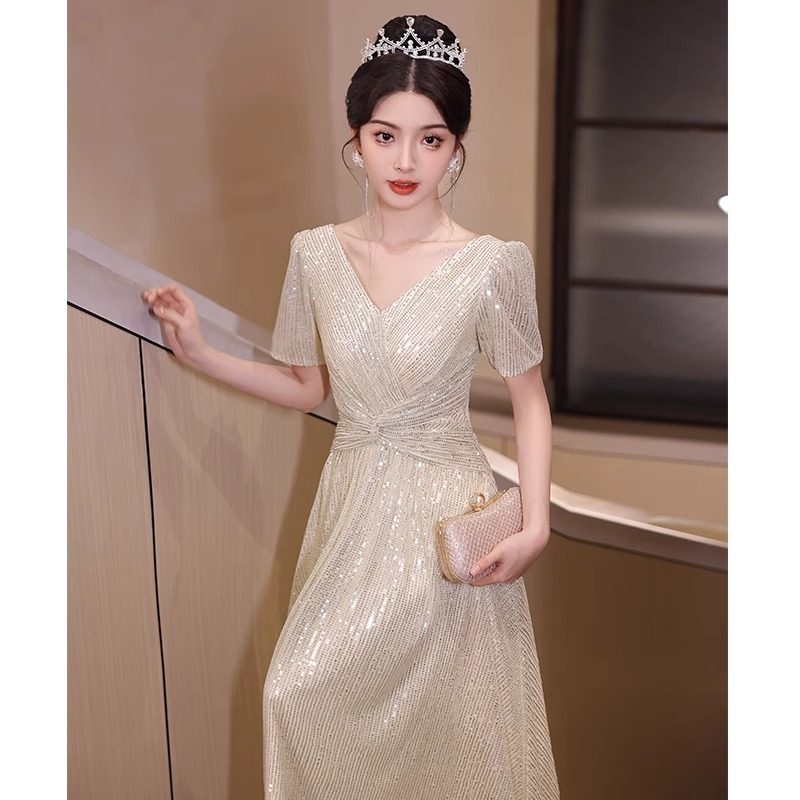 Champagne-Colored Evening Dress for Women, 2025 New Model, Banquet Style, Light Luxury, Host Sequin Performance Choir Outfit