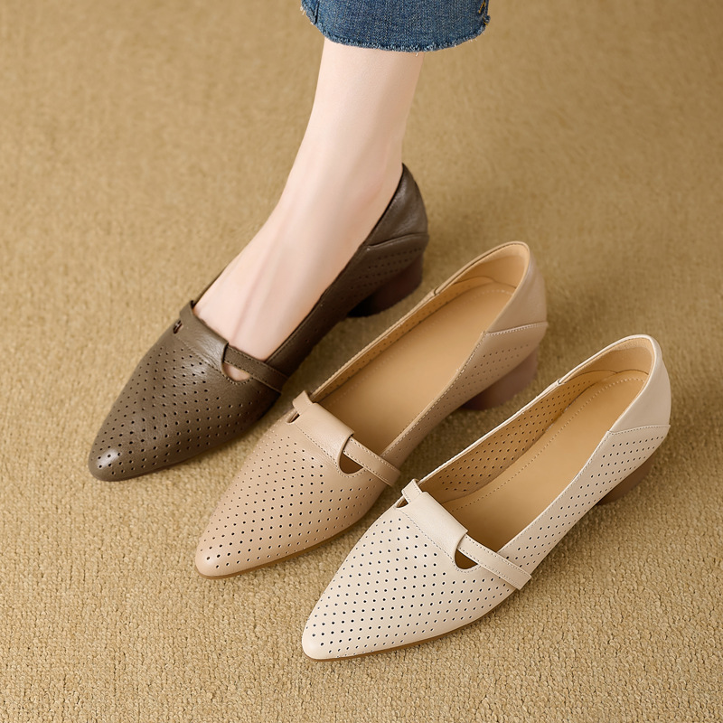Deodorant Breathable Vintage Handmade Hole Shoes Texturized Cowhide 2024 Autumn Thick Middle Heel Genuine Leather Middle Mouth Hollow Single-layer Shoes for Women