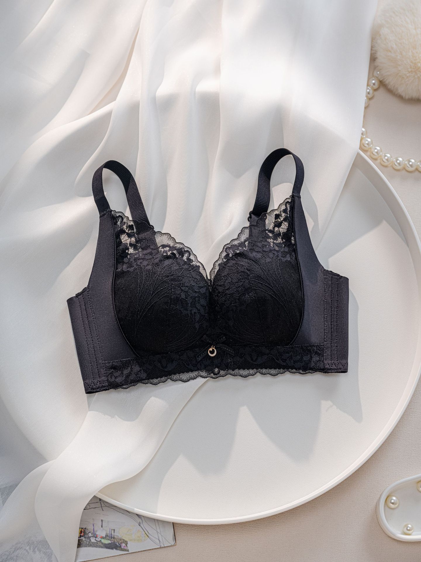 Venta directa de fábrica Comercio electrónico transfronterizo Sudeste de Asia Vietnam Tailandia Mujeres antibacterianas y nutritiva de la piel Pechos pequeños Recolección lateral sujetador