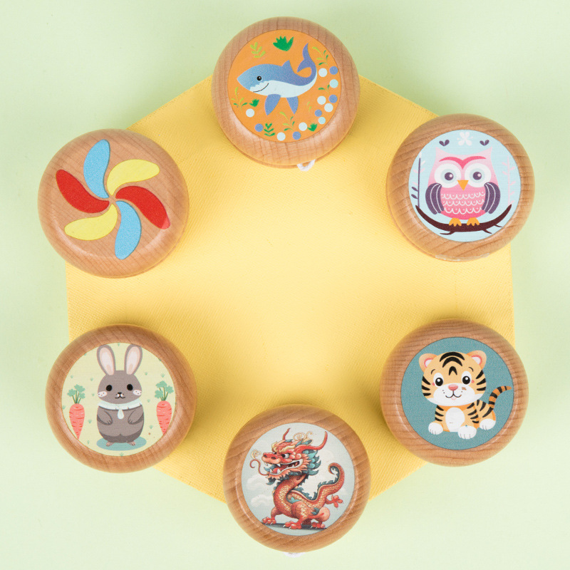 Yo-yo de madera lindo juguete de dibujos animados para niños estudiantes de primaria tradicional nostálgica clásica swing yo-yo bolas pequeños regalos