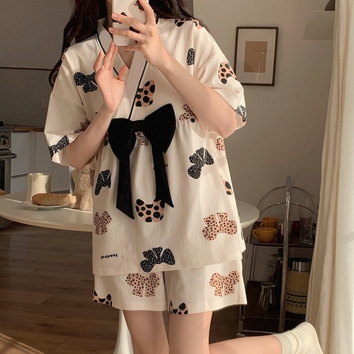 Spring and summer new pajamas women's short-sleeved shorts kimono suit with chest pad Korean style student sweet and cute home clothes