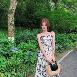 赫本风法式气质高级感水墨画高定气质吊带裙连衣裙防晒显瘦拼接