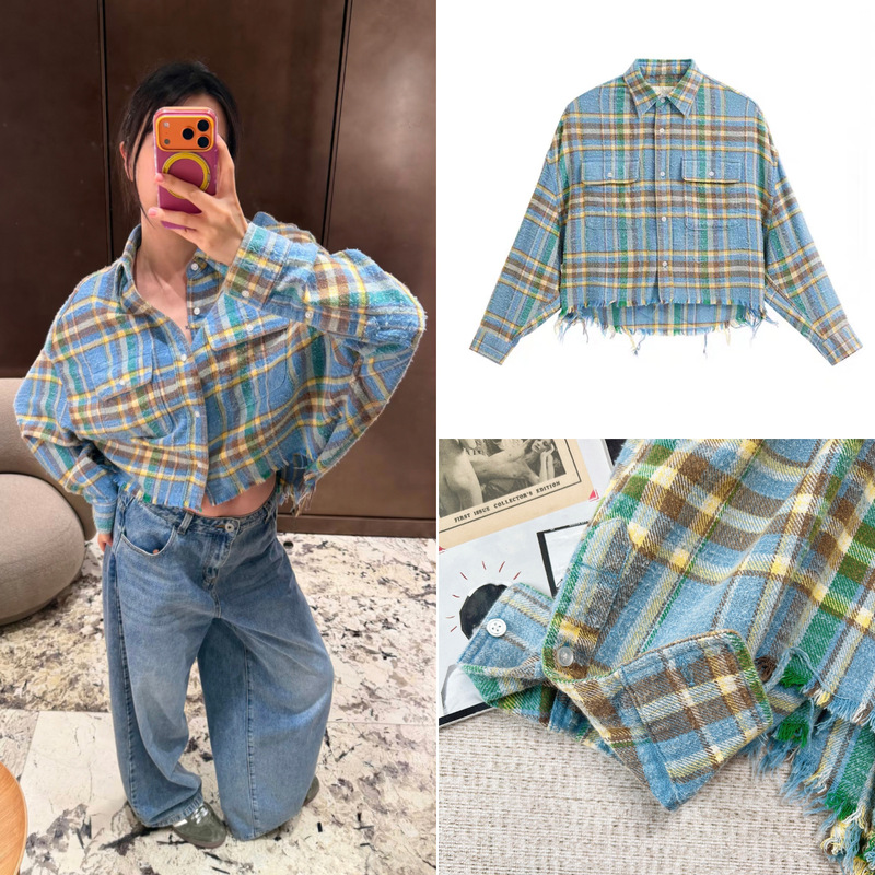 HOUSE26 Autumn/Winter collection: Worn-out, distressed, sand-washed, and color-blocked plaid cotton oversized shirt for women HOUSE26 Autumn/Winter collection: Worn-out, distressed, sand-washed, and color-blocked plaid cotton oversized shirt for women