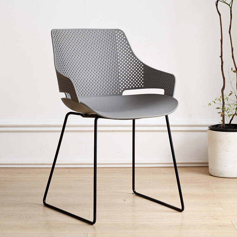 Fuente silla de plástico grueso hogar hierro forjado respaldo de plástico silla de comedor dormitorio tocador silla hueco negociación