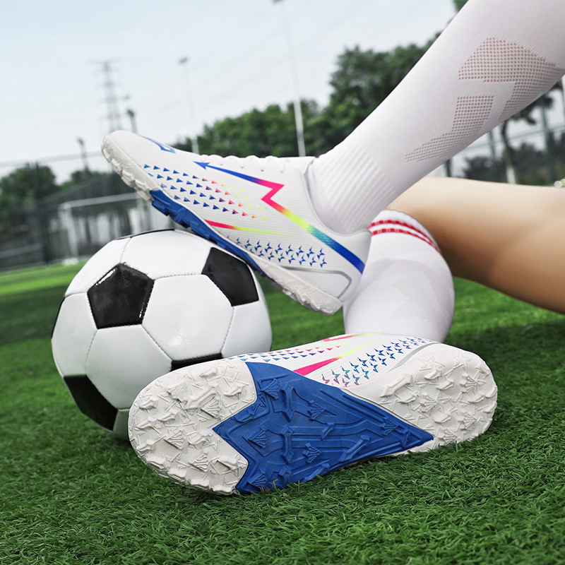 Nuevos zapatos de fútbol de clavos para niños, zapatos de entrenamiento deportivo para hombres y mujeres, zapatos de entrenamiento de clavos para adolescentes, zapatos de entrenamiento transfronterizos