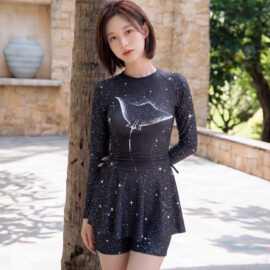 温泉运动泳衣女款大码胖mm遮肉分体两件套保守遮肚显瘦200斤泳装